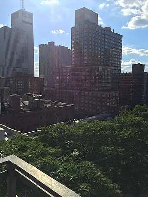 Rented by Metropolis Real Estate of Manhattan | media 26