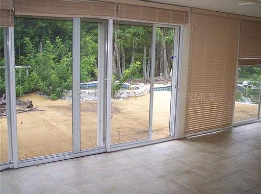 5th image of 1087 Laurel Woods Dr