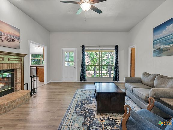 4th image of 4112 Lakecliff Dr