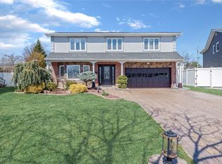 924 Siems Ct, Bellmore, NY 11710