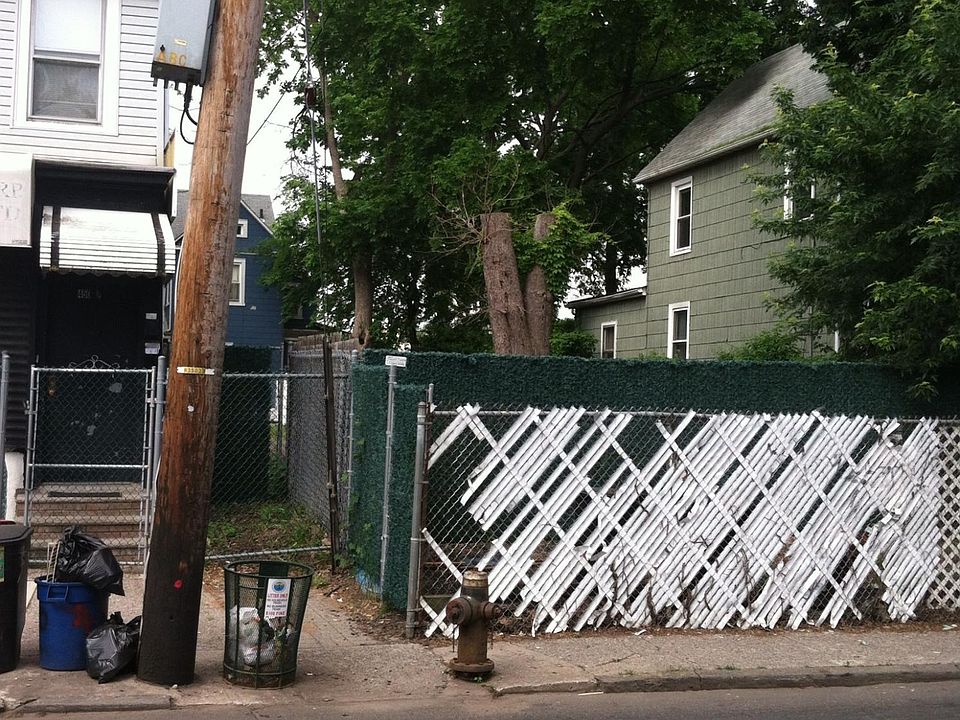 2nd image of 0 Clove Rd