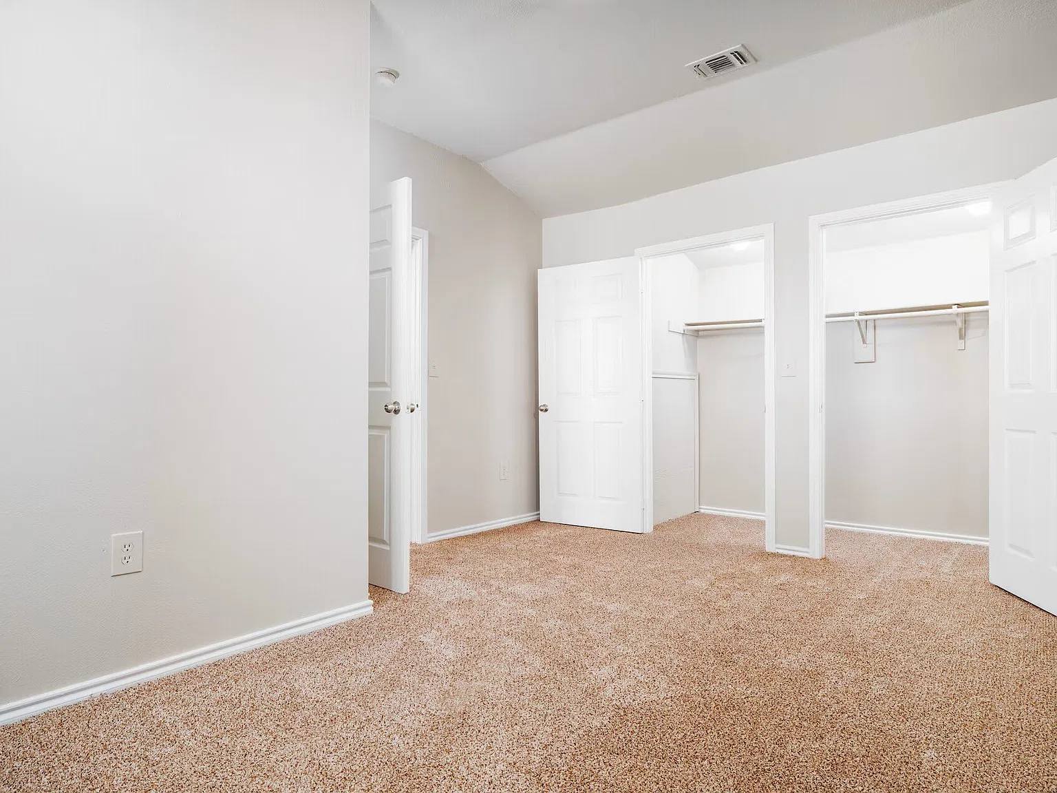 Houston Street Townhomes — Photo 3