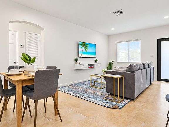 5th image of 1216 NE 16th Terrace