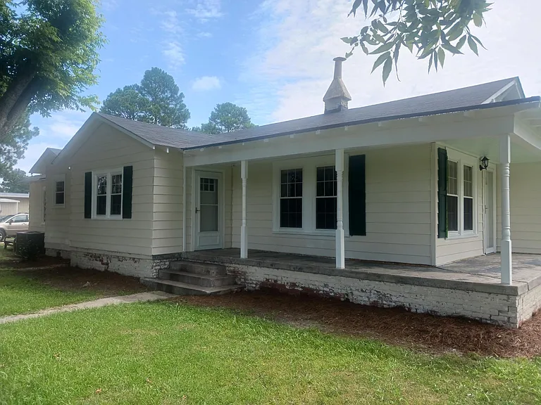 174 Belfast Rd — Photo 3