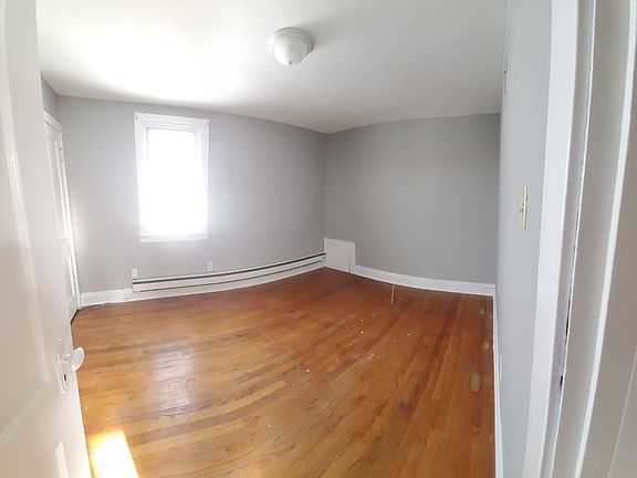 5th image of 13217 S Carondolet Ave #2
