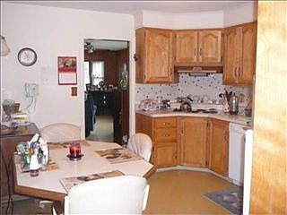 4th image of 200 Birch Ln