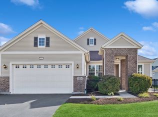 2824 Chevy Chase Ln, Naperville, IL 60564