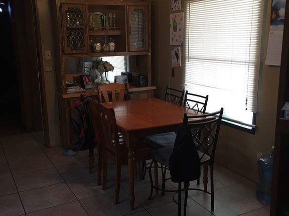 3rd image of 5921 Fort Worth Ave