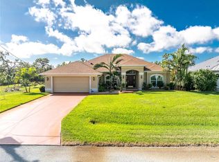 133 Mariner Ln, Rotonda West, FL 33947