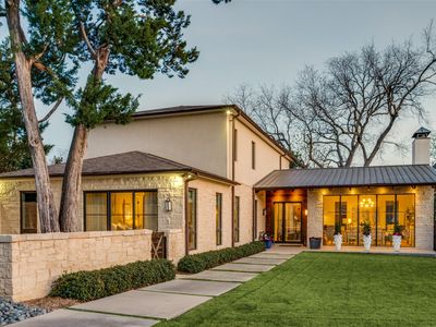 604 Kessler Reserve Ct, Dallas, TX, 75208