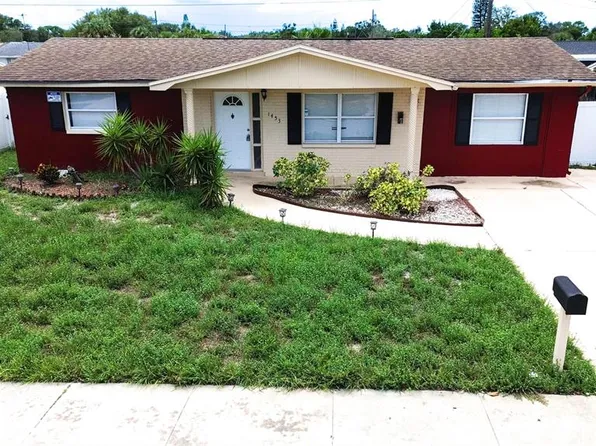 1453 Classic Dr, Holiday, FL 34691