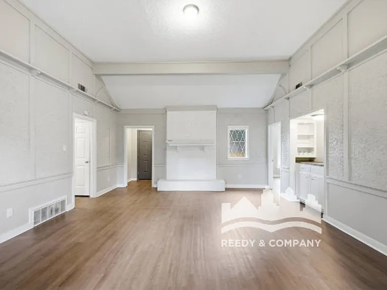 6213 Holly Park Dr — Photo 13