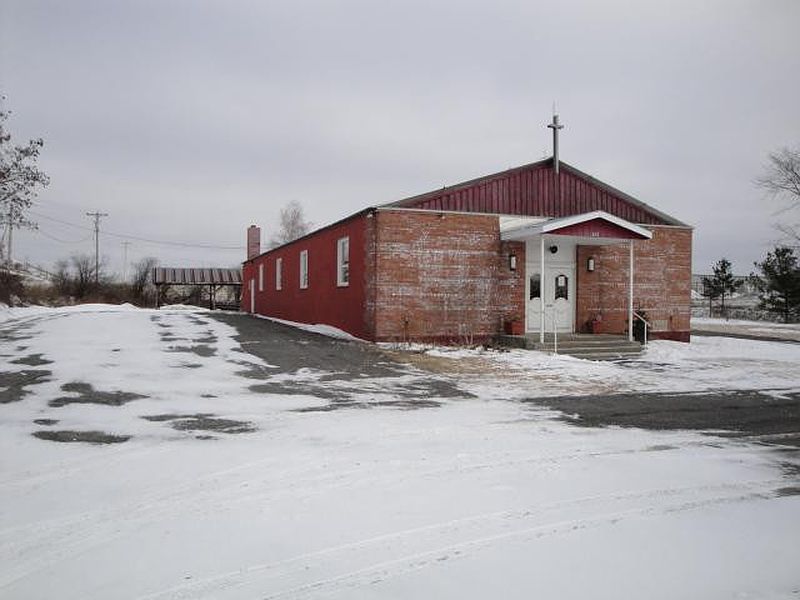 2nd image of 681 STATE HIGHWAY 20