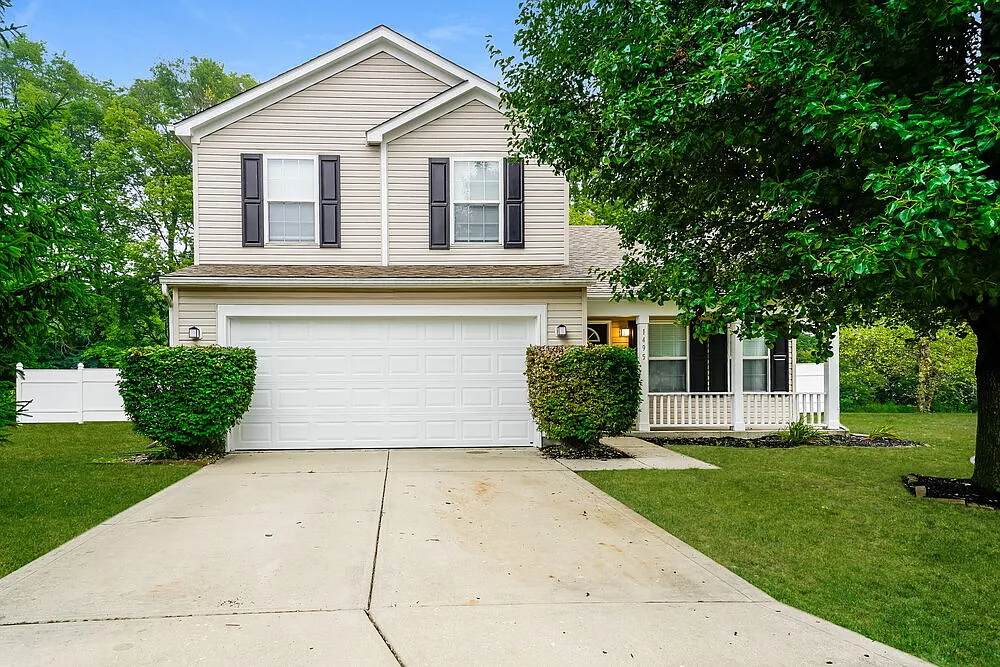 3 bed, 2.5 bath, 1575 sqft, $2,095 — Photo 1