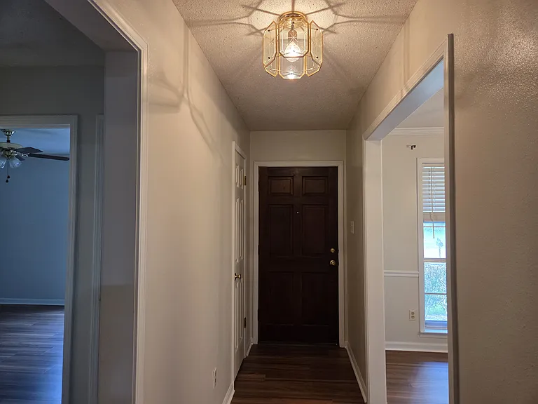 5609 Fieldcrest Ave — Photo 2