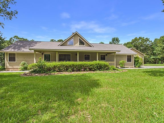 2nd image of 260 Ridge Ln