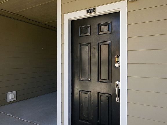 3rd image of 2025 Woodmont Blvd APT 104