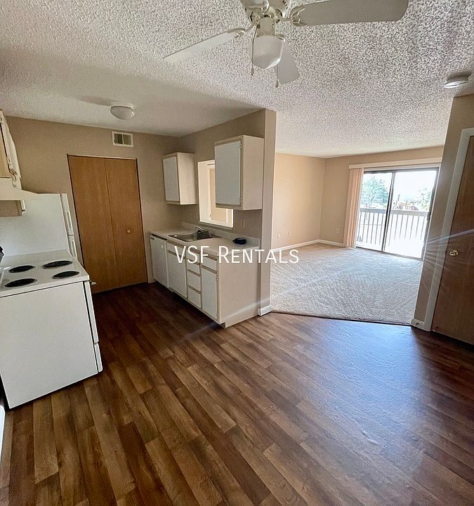 1st image of 1050 Lima Ave #8
