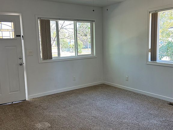 4th image of 622 5th Ave S