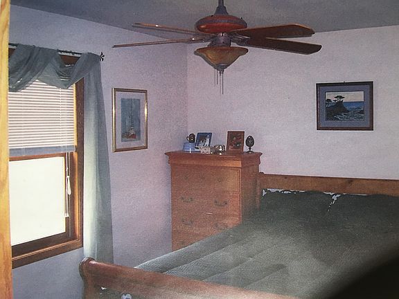 Upstairs bedroom
