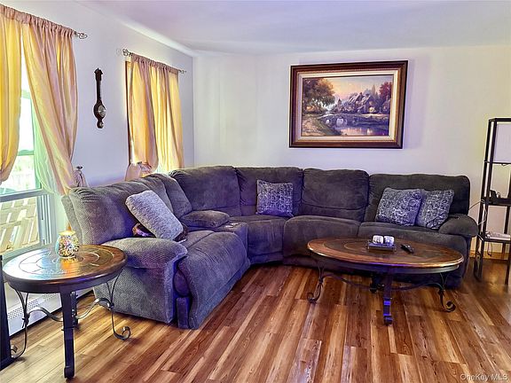 5th image of 125 Sheldon Road