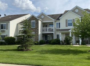511 Silverstone Dr UNIT 511, Carpentersville, IL 60110