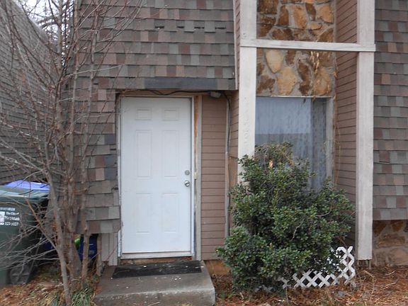 5th image of 1234 Northcliff Ave