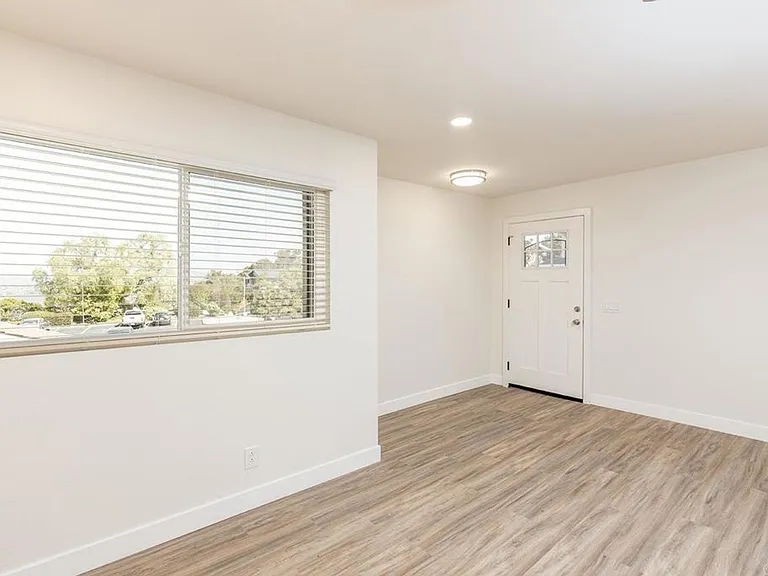721 Buena Tierra Way #190 — Photo 19