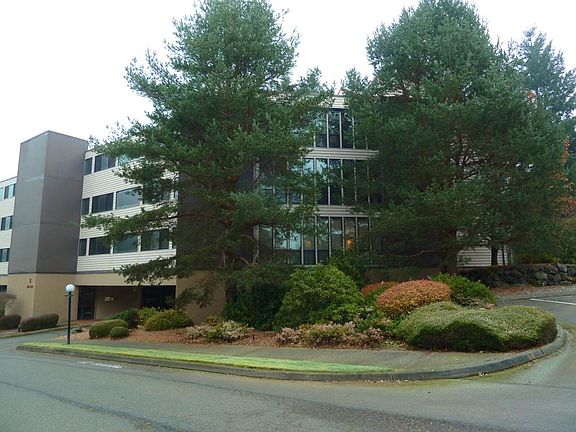 5th image of 2315 S Cedar St #108