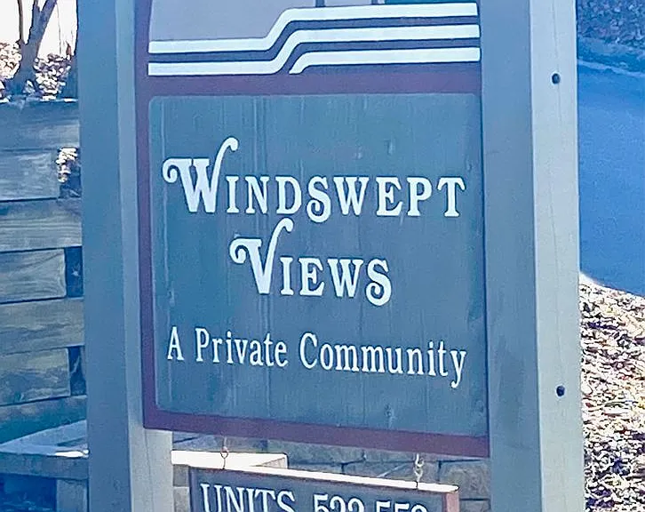 466 Windswept Dr — Photo 5