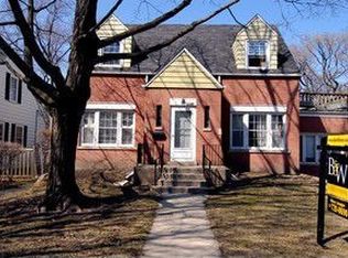 1911 Seward St, Evanston, IL 60202
