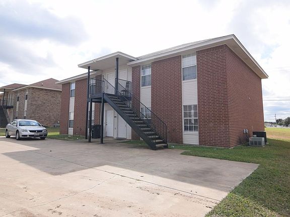 2nd image of 5808 Greengate Dr APT B