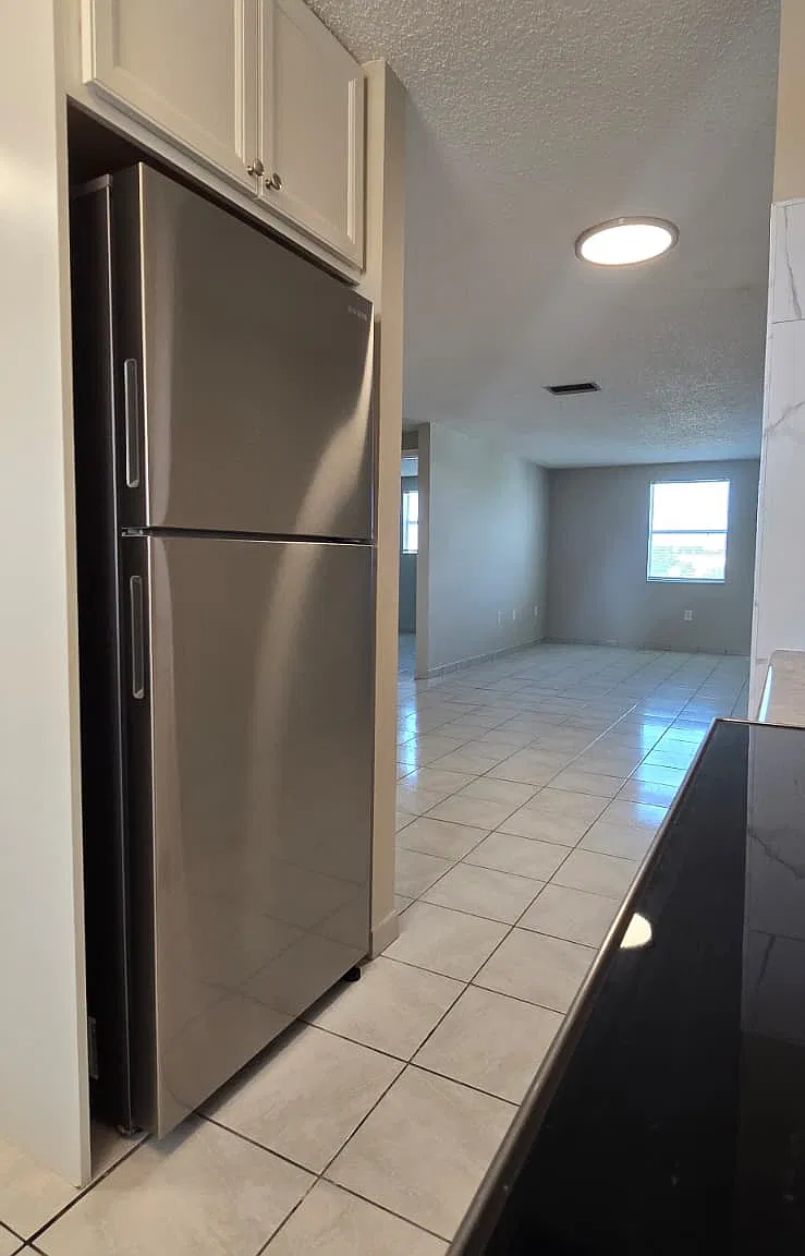 2 bed, 792 sqft, $1,425 — Photo 4