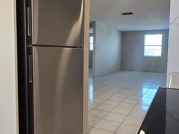 4th image of 6340 Providence Cir APT 202