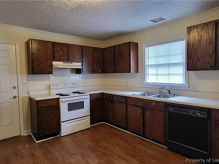 1005 N Elm St #26 — Photo 3