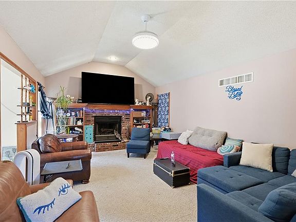 5th image of 1108 SW Brook Ct
