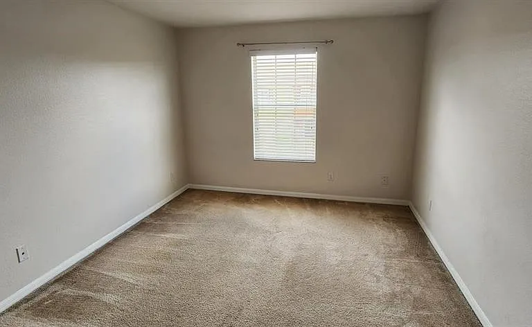536 Cresting Oak Cir #10 — Photo 7