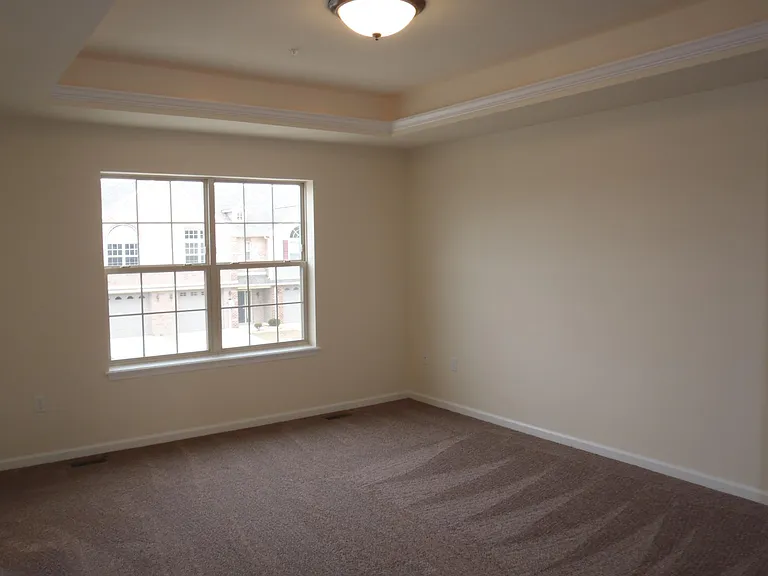 24 Delano Dr — Photo 11