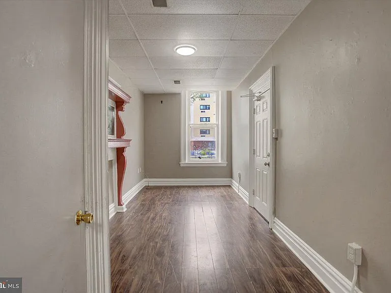 60 E Washington St #1E — Photo 4