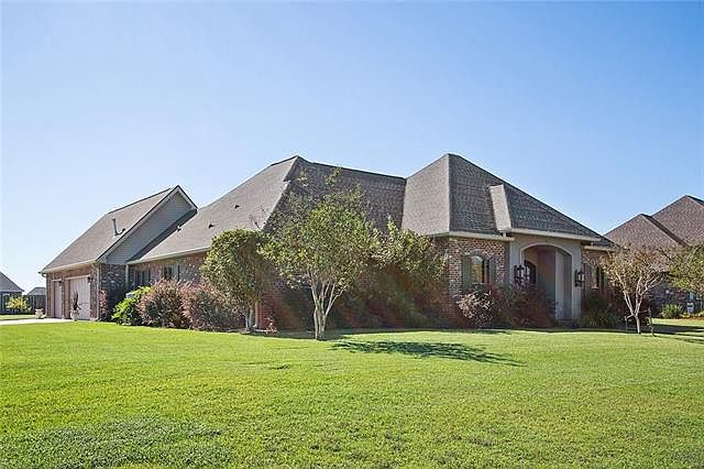 1st image of 2773 Bellevue Lakes Dr