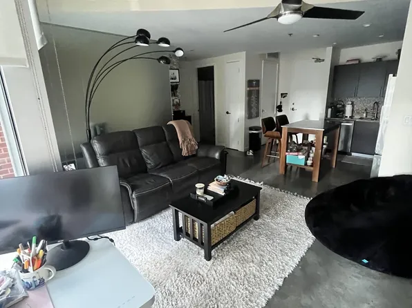 600 12th Ave S APT 814, Nashville, TN 37203