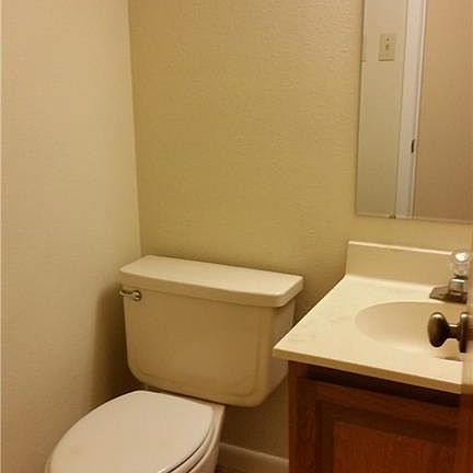 5th image of 2725 Santa Fe St APT E