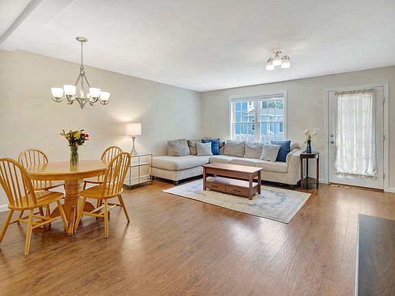 3rd image of 13 Shawmut Ave