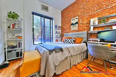 Rented by Metropolitan Realty