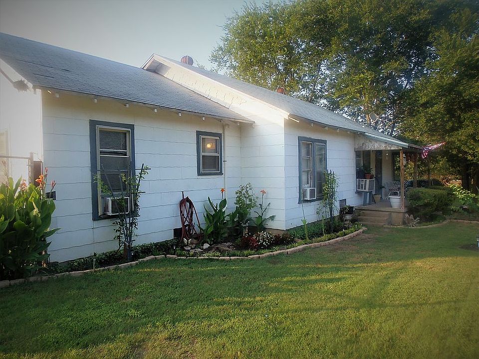 1st image of 304 Cranfill St