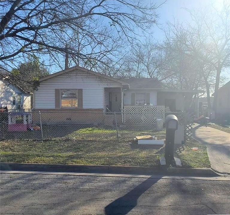 2nd image of 505 Meggs Blvd
