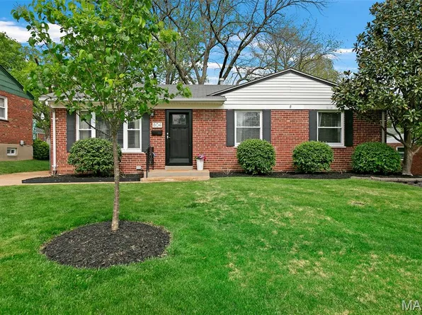 804 Manitou Dr, Saint Louis, MO 63119