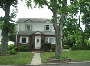 99 Baker Ave, Bergenfield, NJ 07621