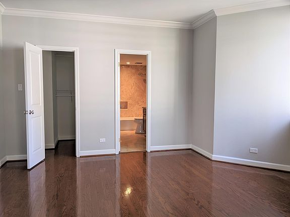 5th image of 4950 Woodway Dr Unit 606