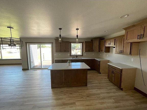 4th image of 3422 Horton STREET